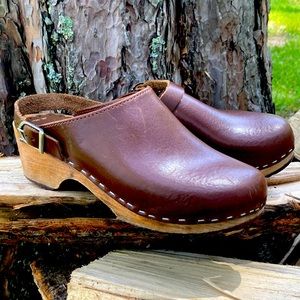 Hanna Andersson Wooden Clogs Brown Leather